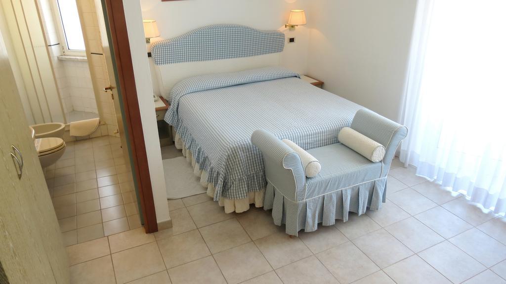Hotel Eden Cinquale Esterno foto