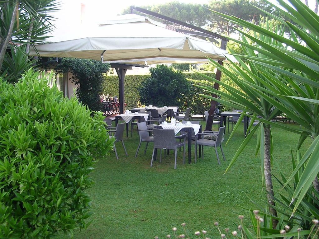 Hotel Eden Cinquale Esterno foto